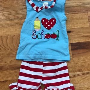 Back to school outfit, size medium 2t